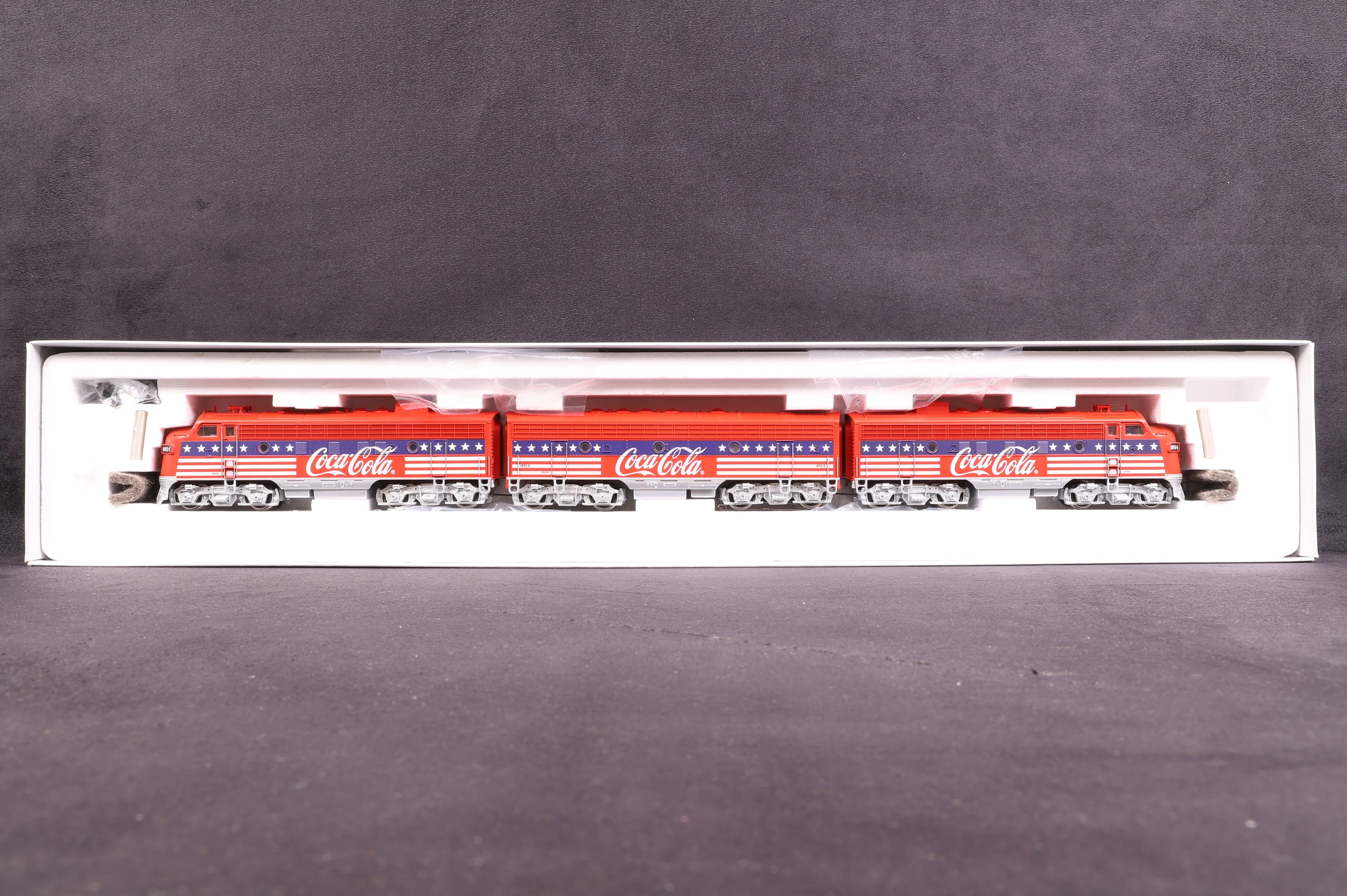 Marklin HO 39622 F7 Diesel Electric Locomotive, 3-Rail, MFX Sound - Image 2