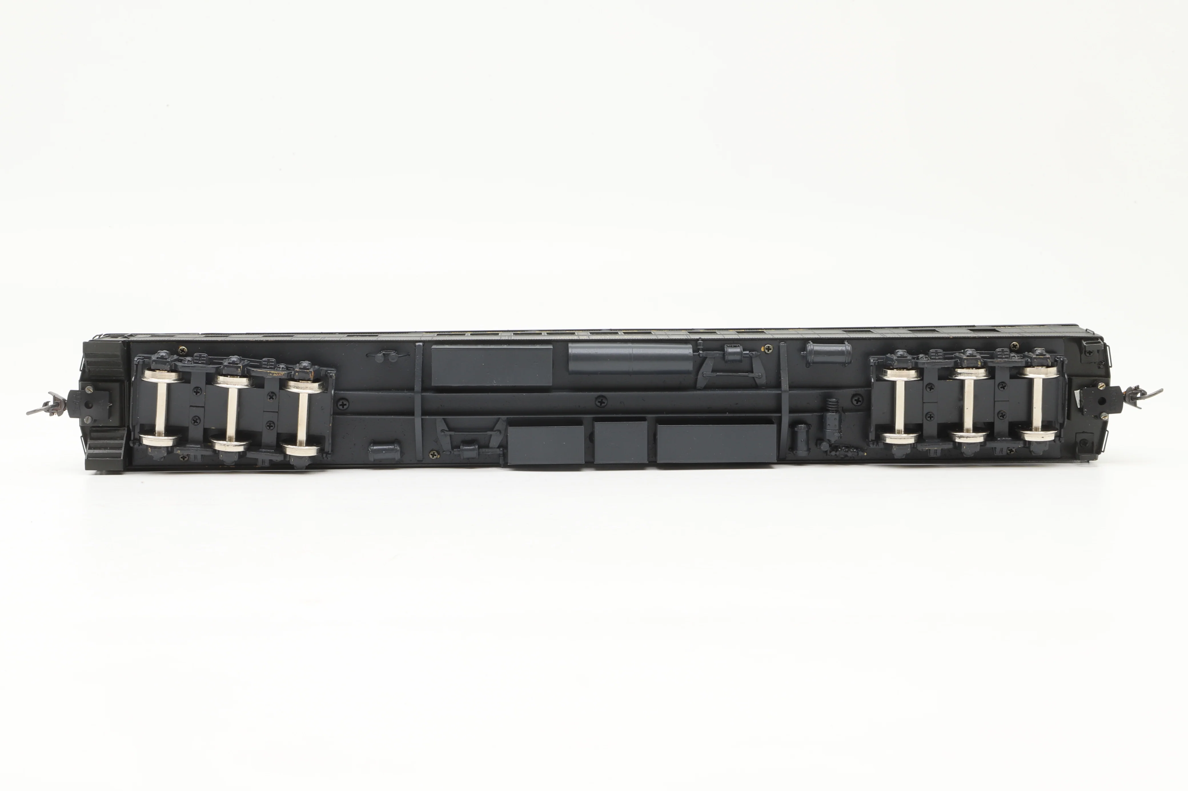 Oriental Limited HO Brass 1012-1014 Sleeper Coach - Image 4