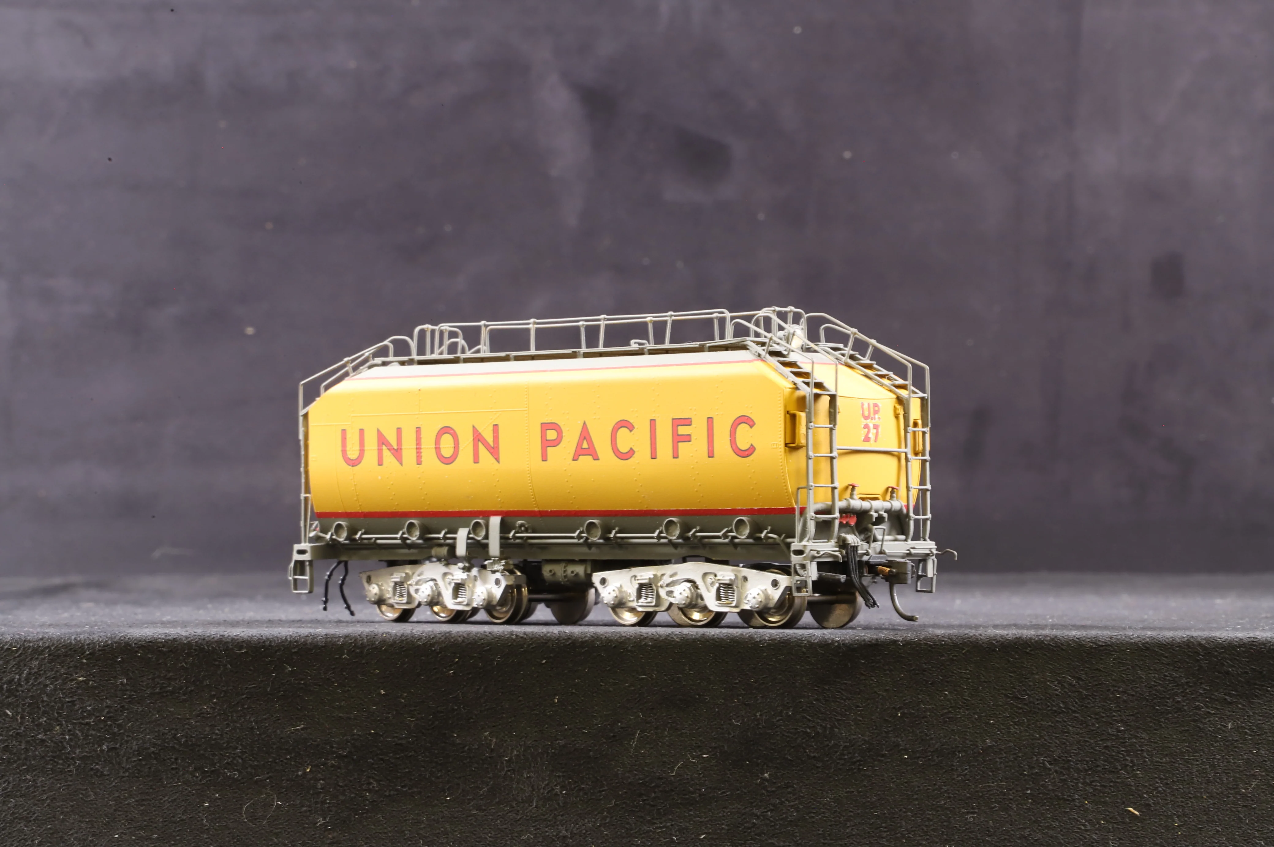 Overland Models Inc. HO Brass OMI-5766 UP 8,500 HP 3 Unit Gas Turbine '27' - Image 8