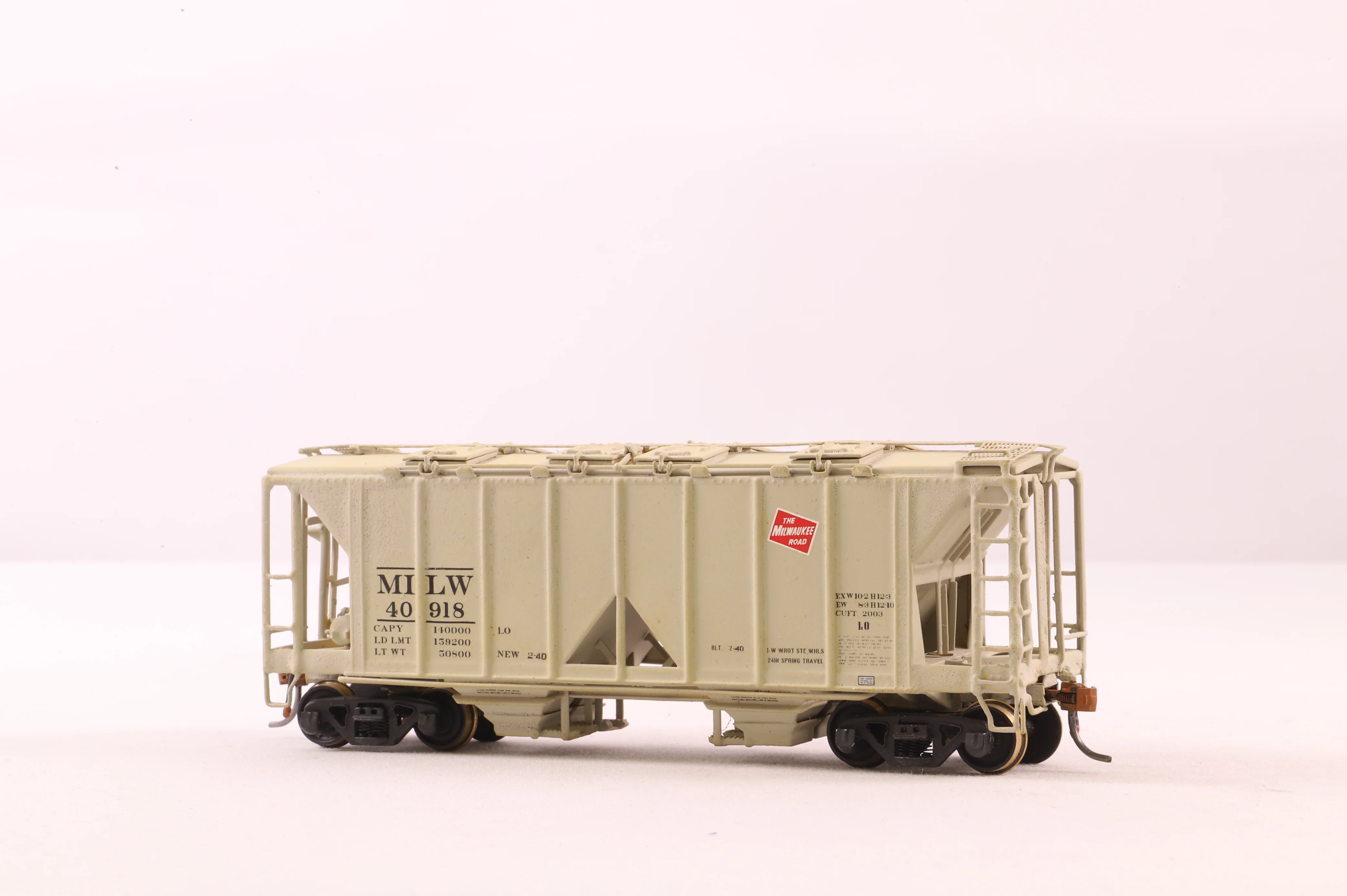 Pecos Ricer Brass HO Brass ACF 34' Covered Hopper Open Side Single handled Hatches MILW No.40918 - Image 4
