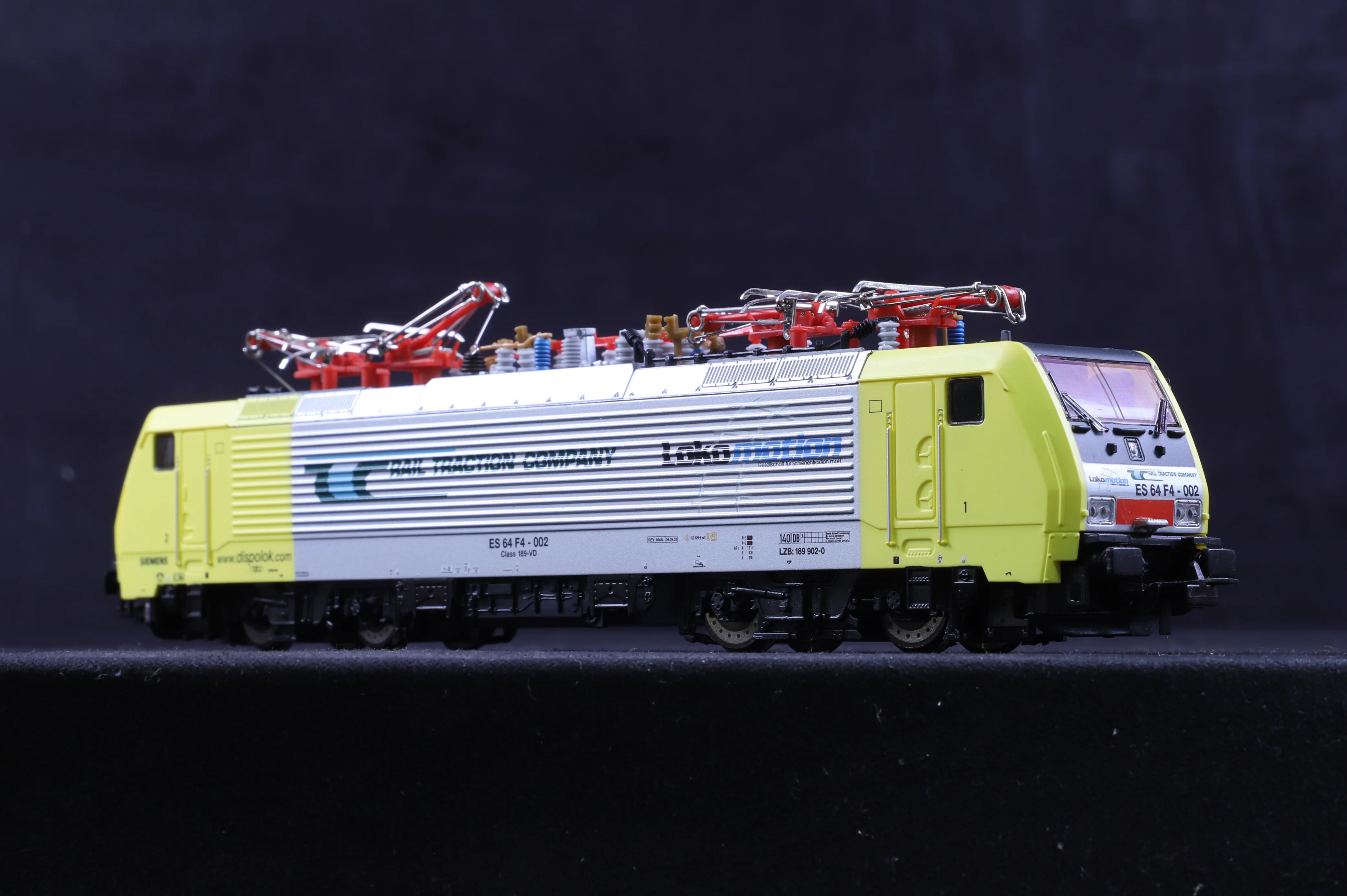 Piko HO 57453 F4 Siemens ES 64 F4-002 Electric Locomotive - Image 4