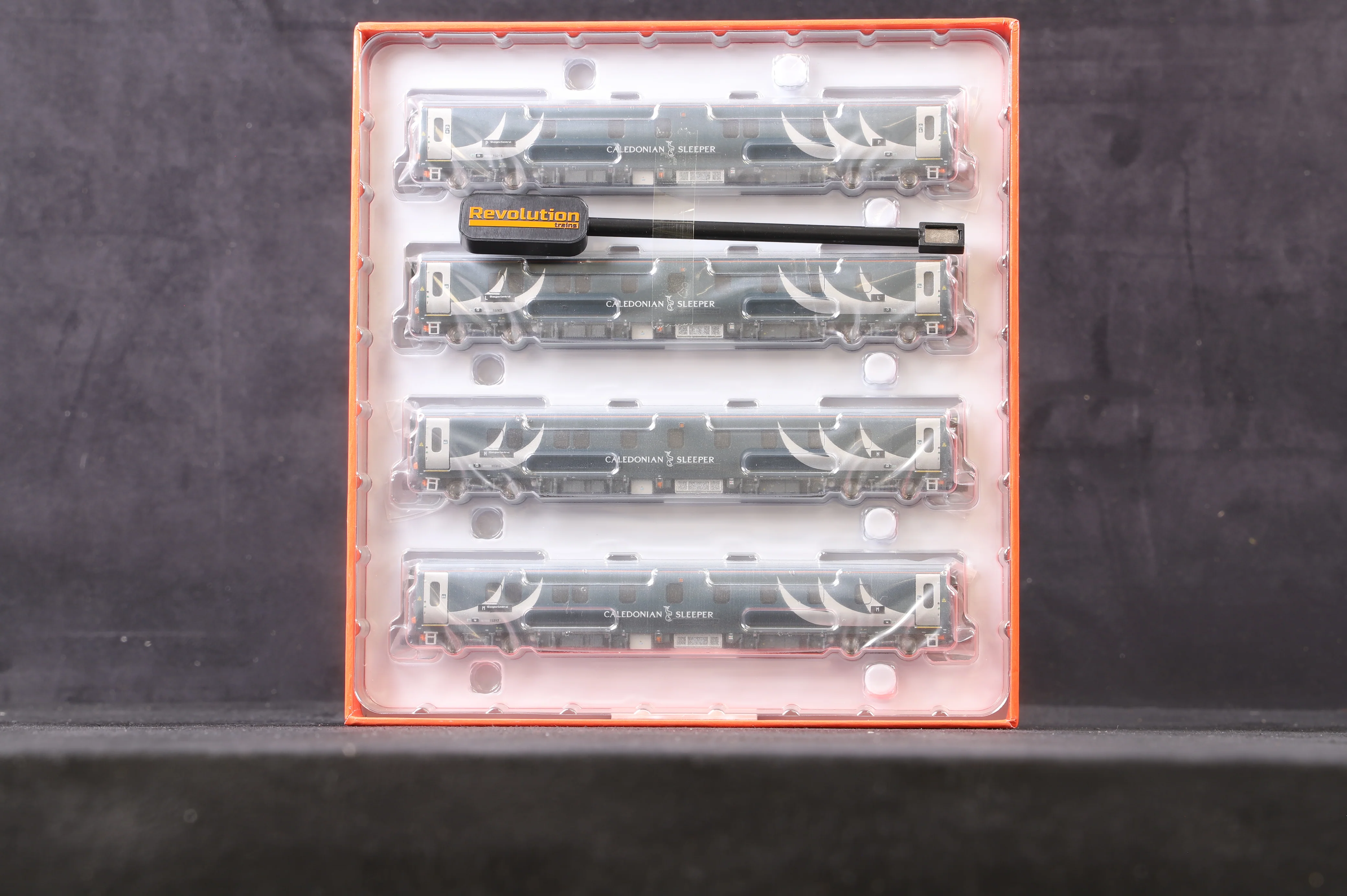 Revolution Trains N RT-CS-Mk5-pack 2 Caledonian Sleeper 4 Car Pack - Image 2