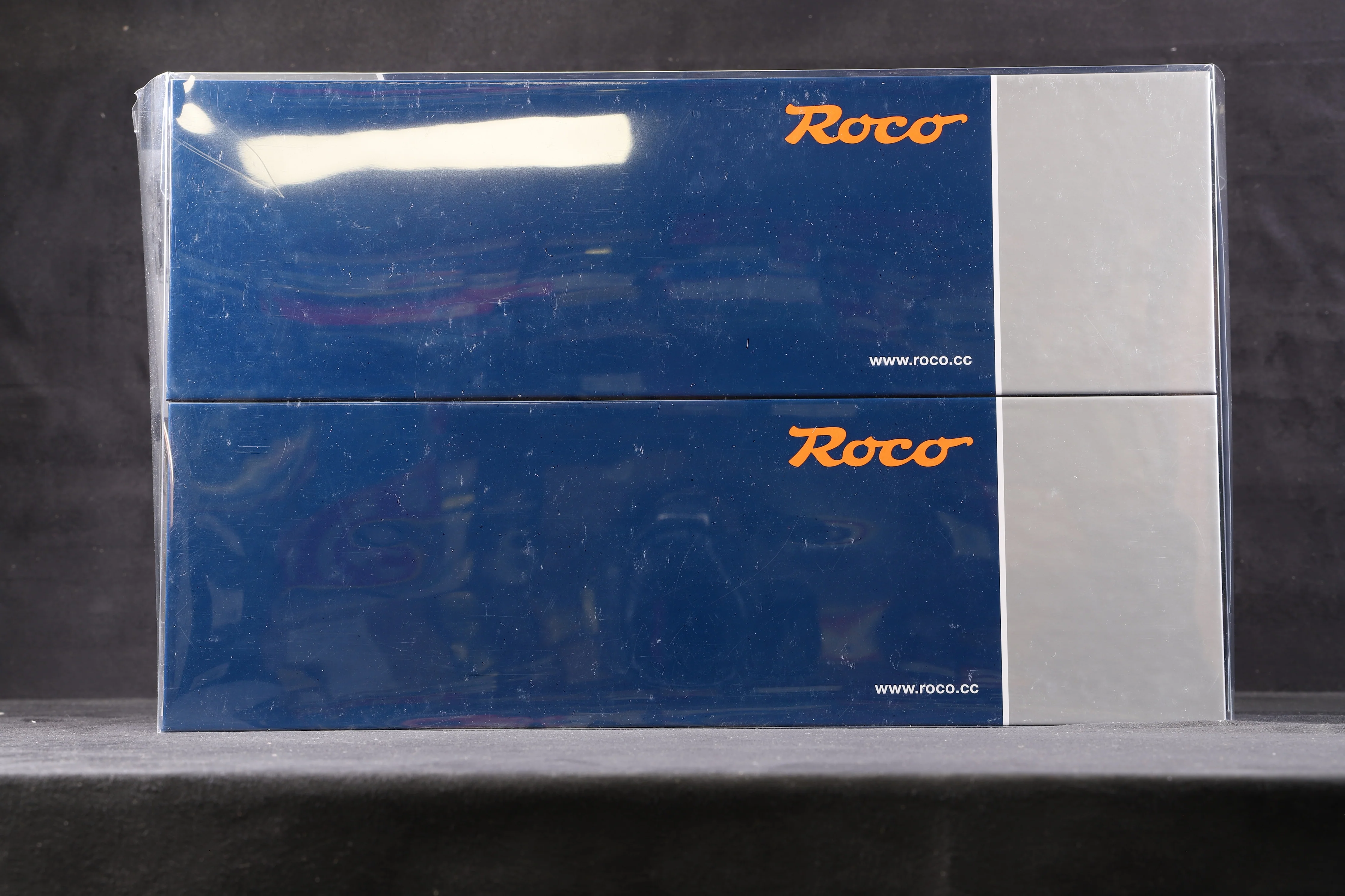 Roco HO 70408 2-Piece Set Electric locomotives 151 094-0 & 151 117-9 DB, DCC Sound - Image 4