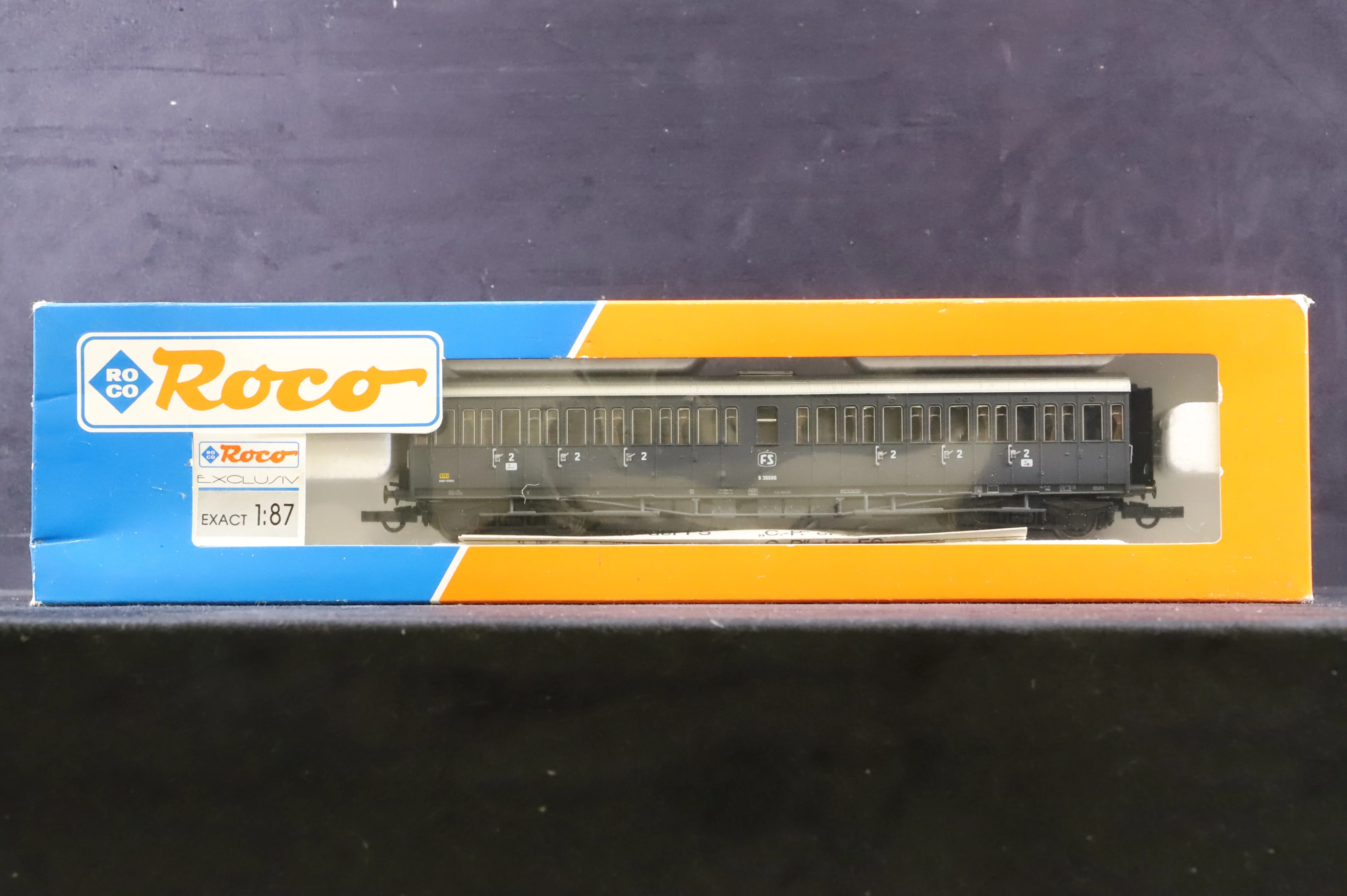 Roco HO Rake Of 2 FS Grey Coaches Inc. 44775.1 & 44691 - Image 2