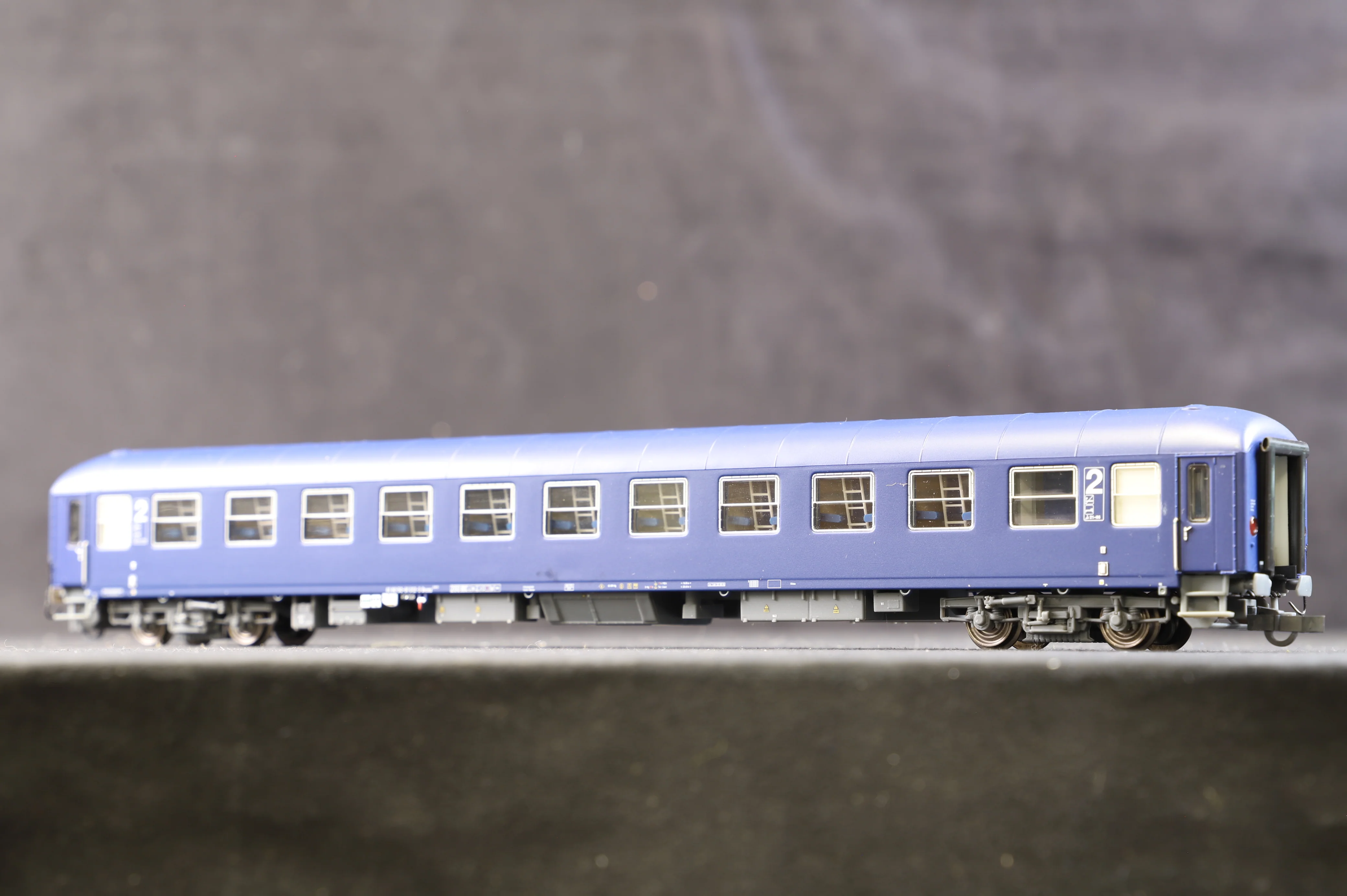 Roco/LS Models HO CityNightLine Sleeper Train - Image 11