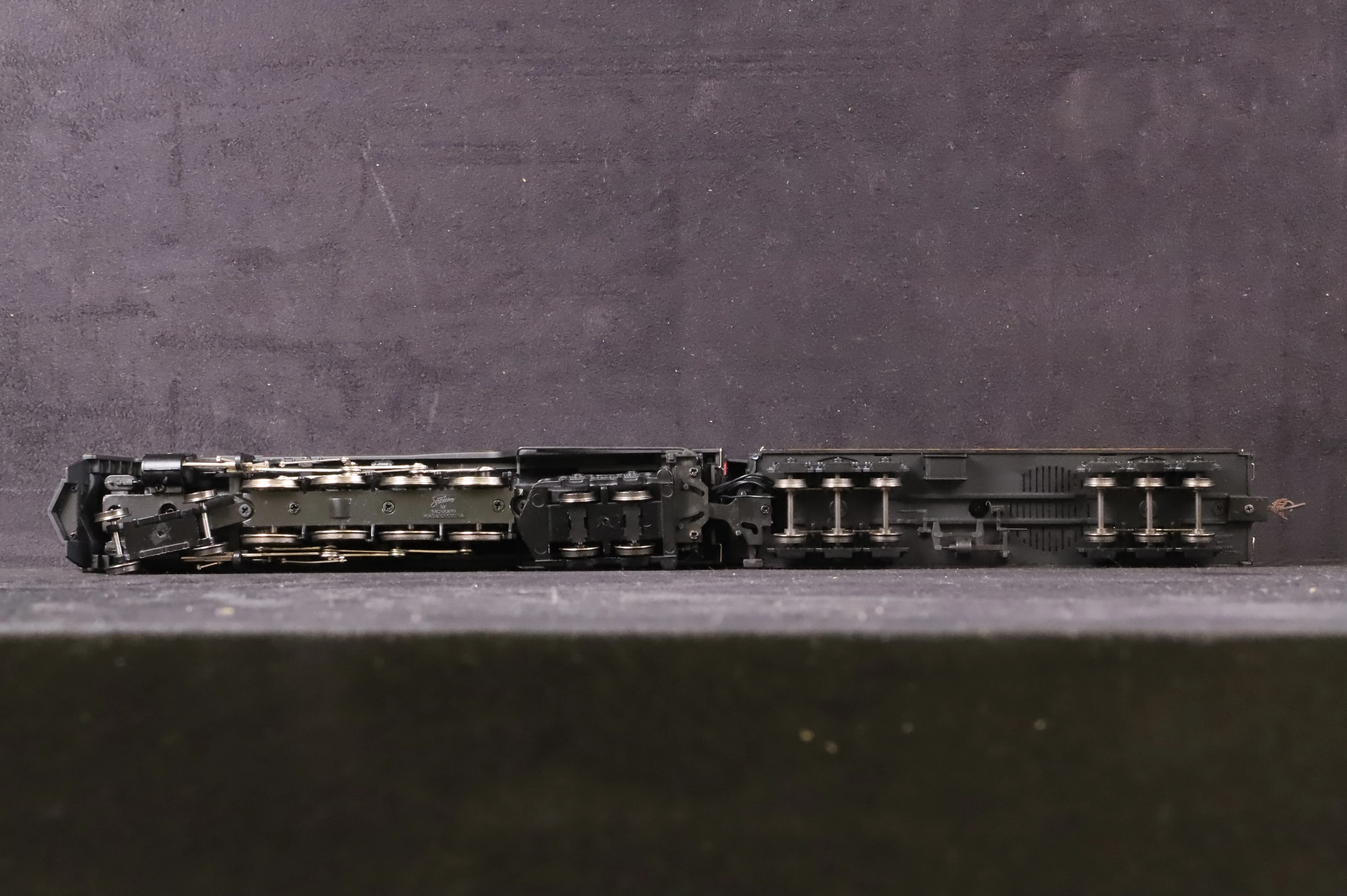 Spectrum HO 82105 '608' Norfolk & Western Class J Freight w/Dog House - Image 4