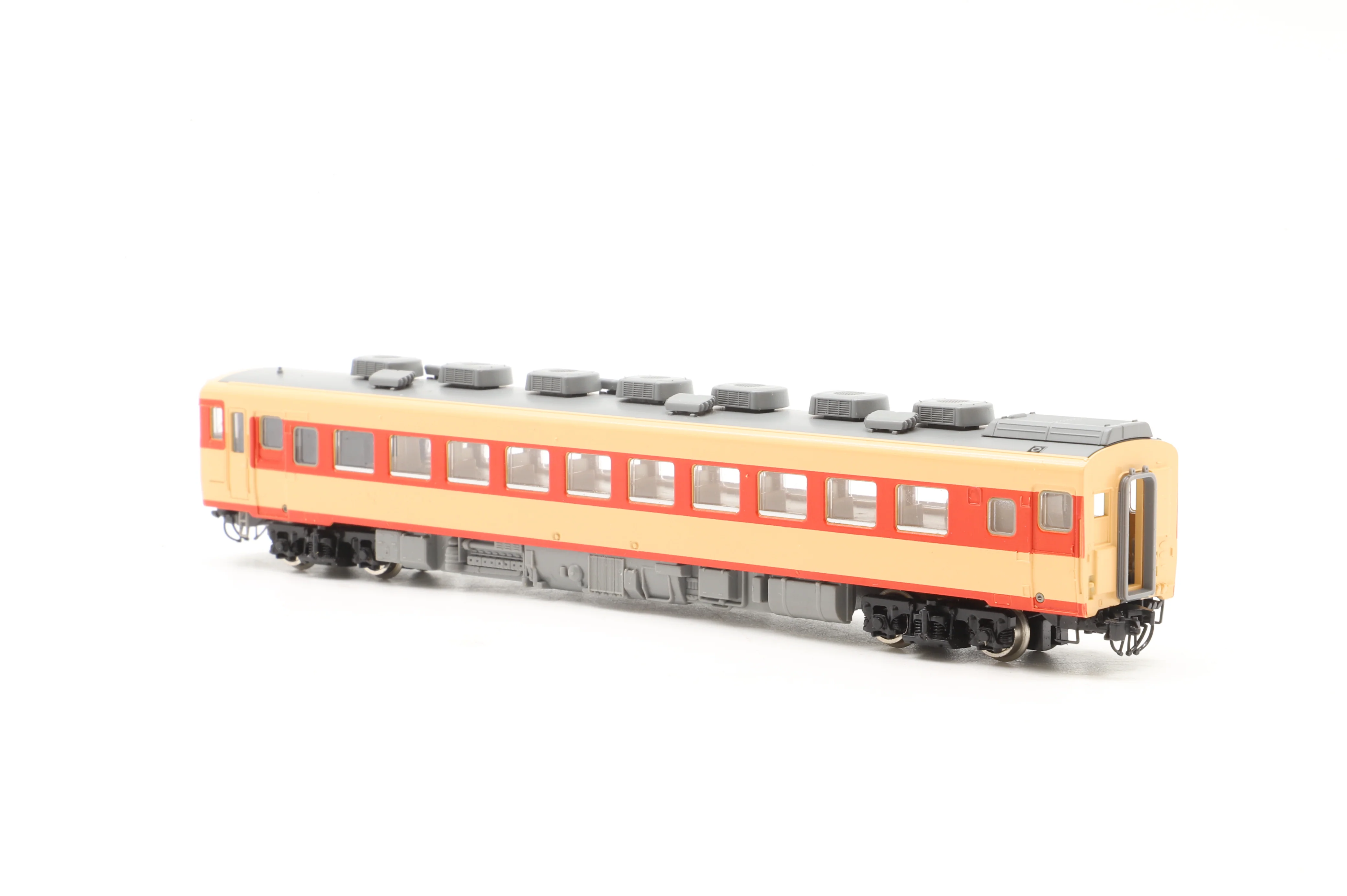 Tomix N 2428 KIHA65 Diesel Railcar Unit in JR Red/Cream - Image 3