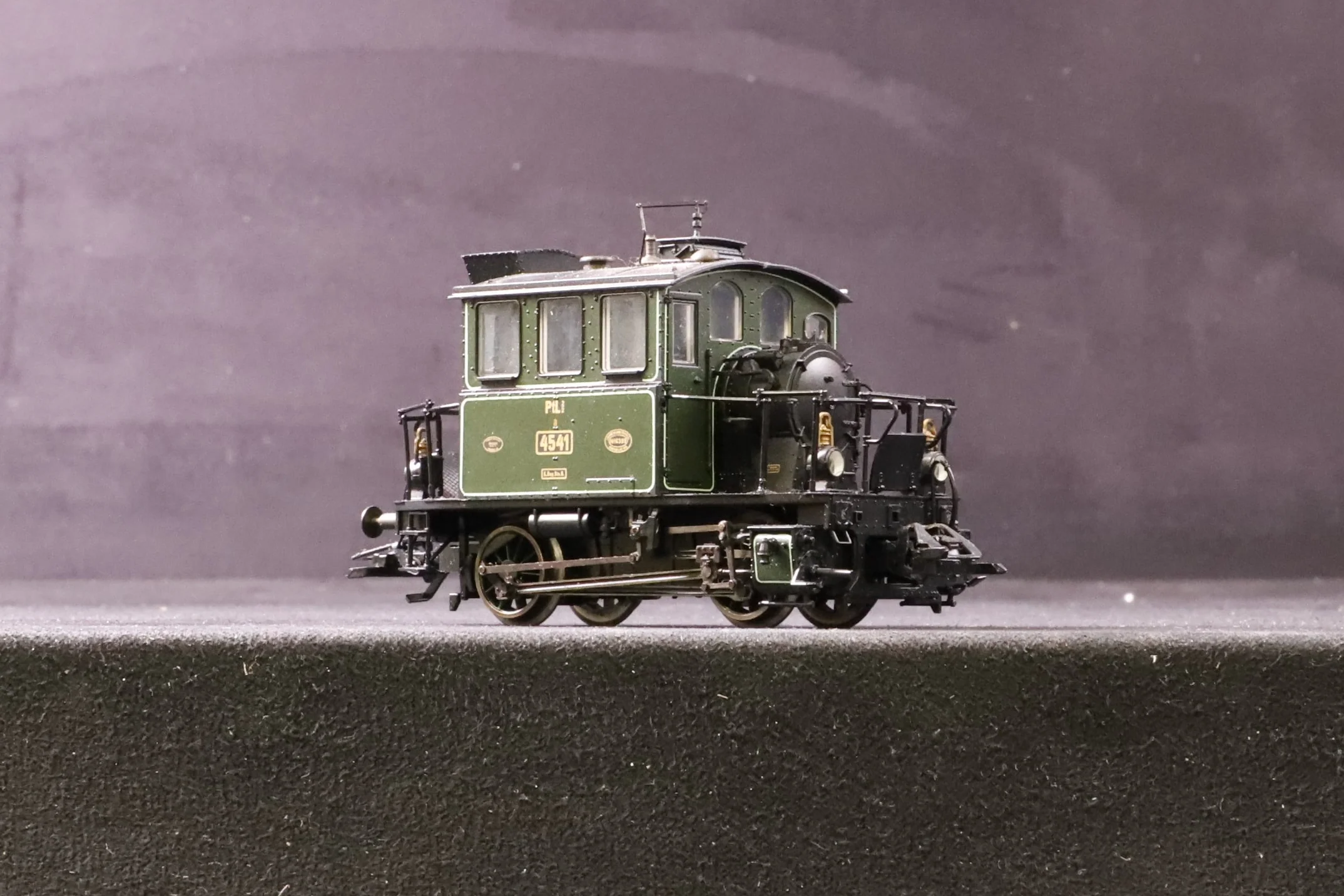 Trix HO 22021 PTL 2/2 K.BAY.STS.B Steam Locomoitve