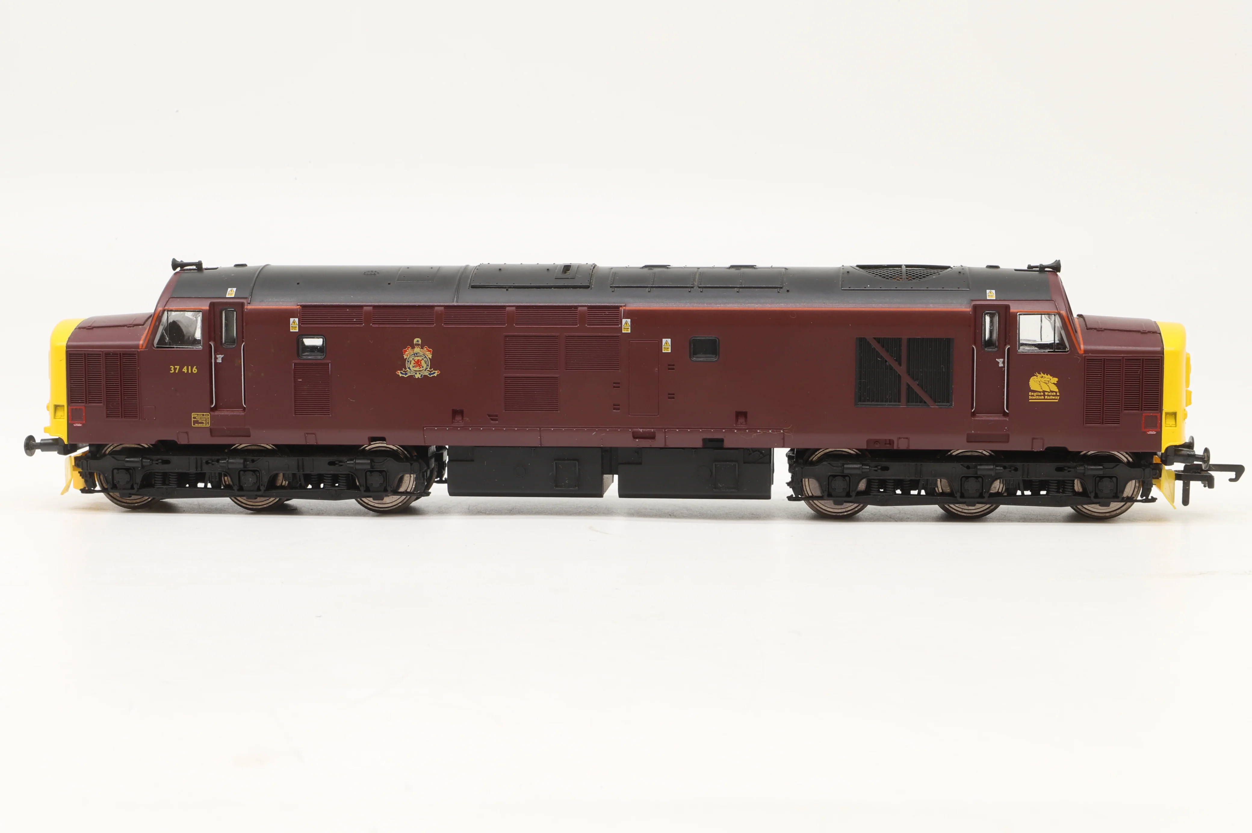 ViTrains OO 2018 Class 37 '37416' Diesel Locomotive EWS - Image 2