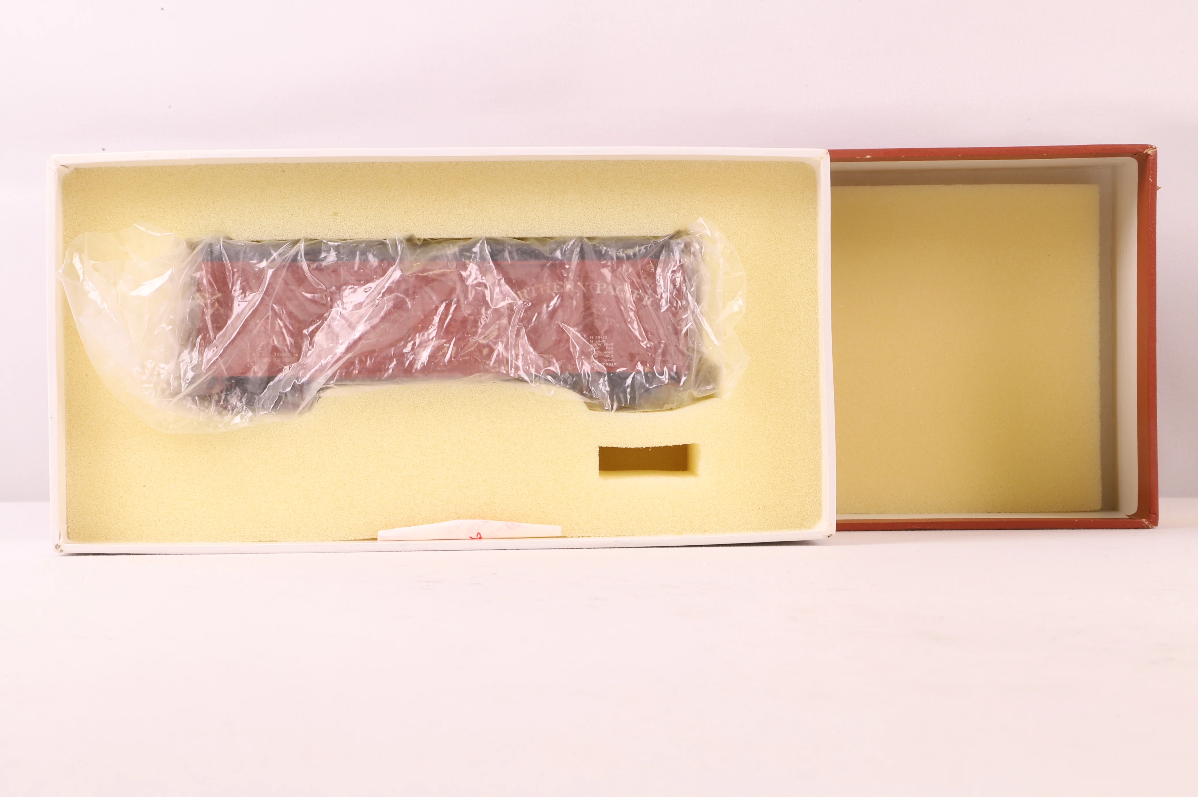 W&R Enterprises HO Brass 3235 Box Car Auto PRR Round Roof Double Door 40' - 1990 Run TOLF '39012' - Image 3