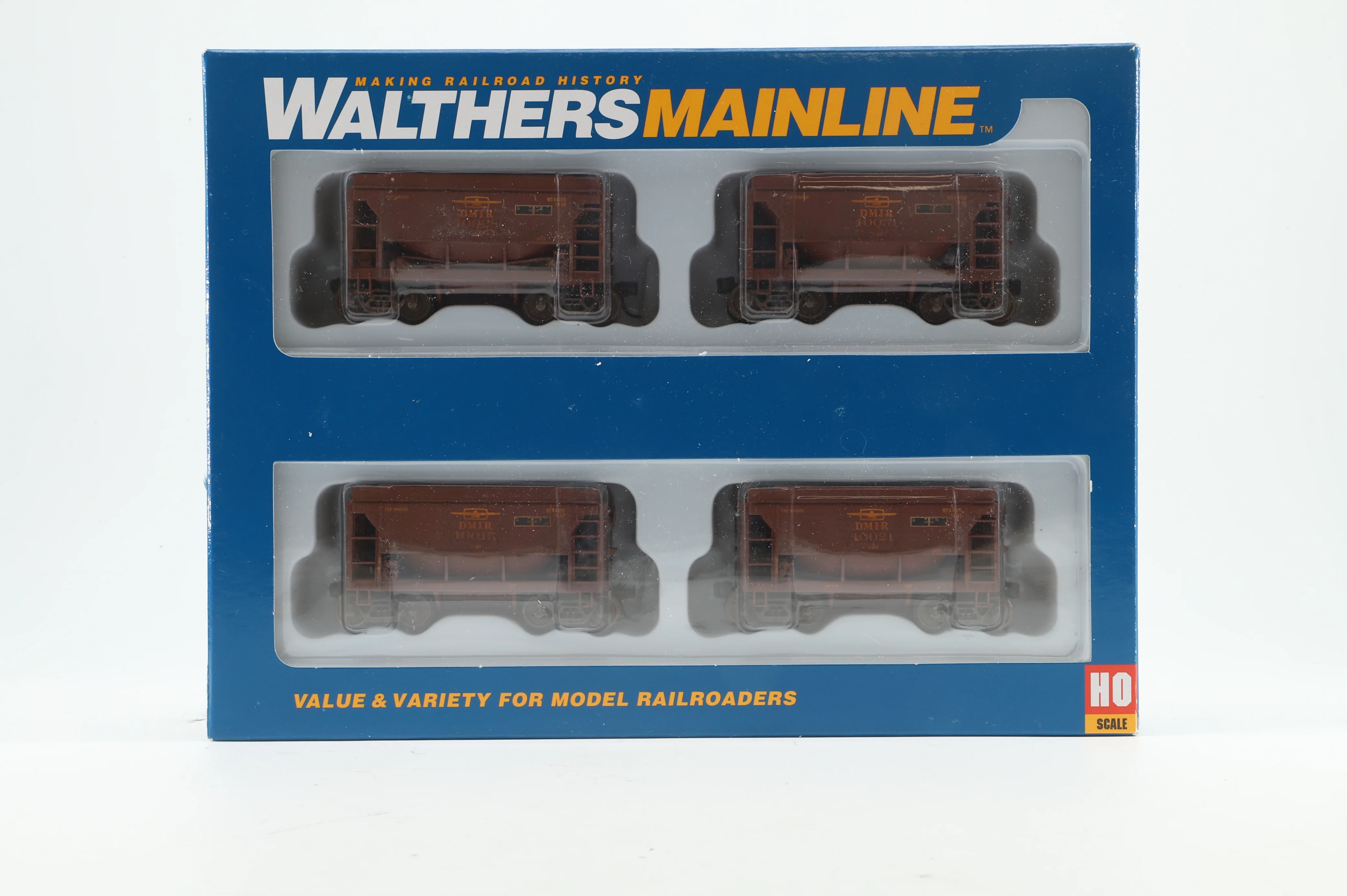Walthers HO 910-58054 4-Pack of 24' MN Taconite Ore Cars in DMIR T-Bird Livery - Pro-Weathered & Renumbered