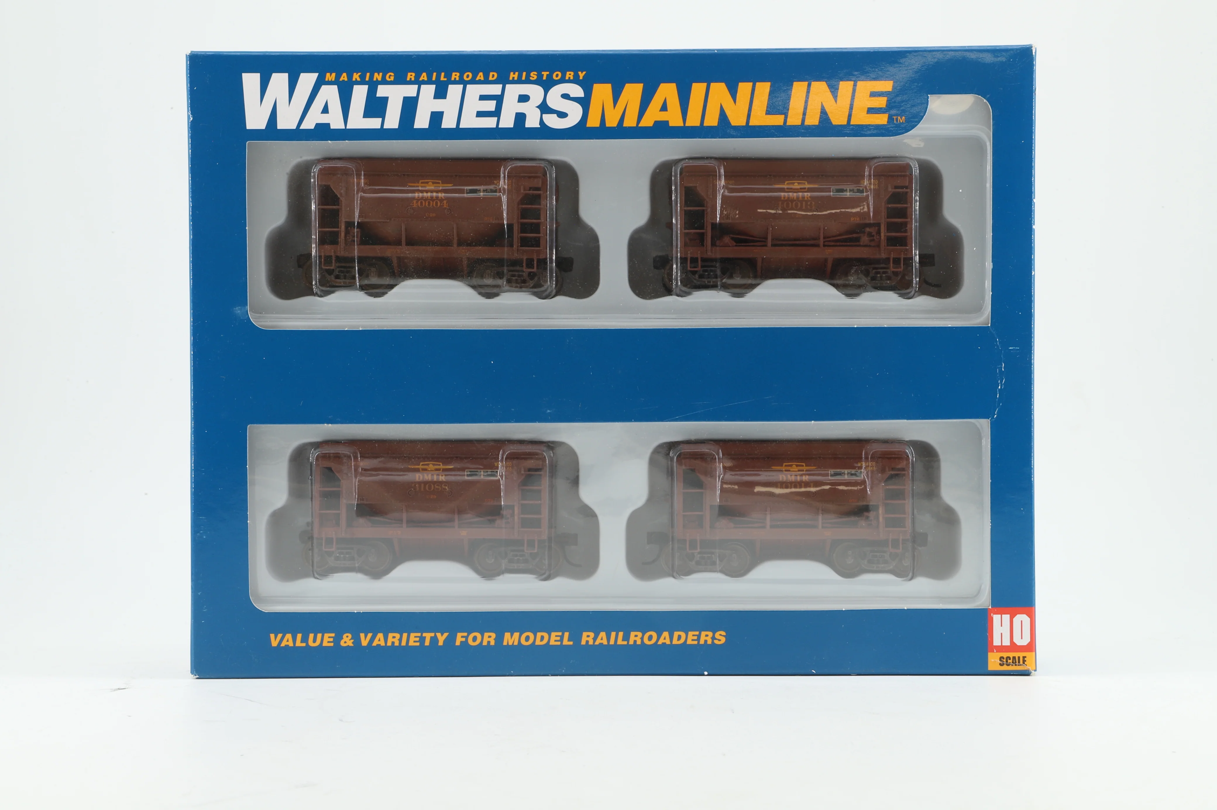 Walthers HO 910-58054 4-Pack of 24' MN Taconite Ore Cars in DMIR T-Bird Livery - Pro-Weathered & Renumbered