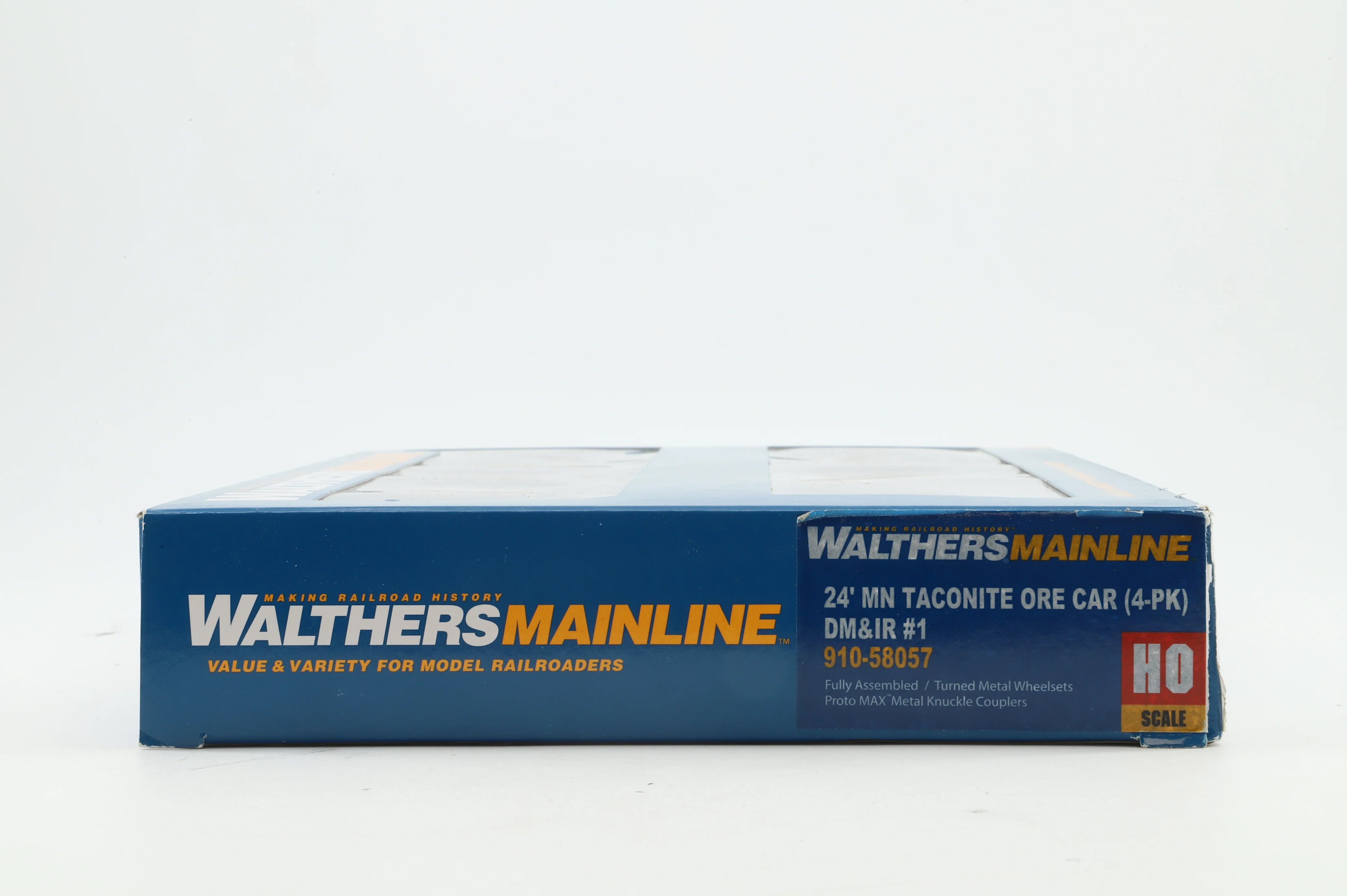 Walthers HO 910-58057 4-Pack of 24' MN Taconite Ore Cars in DM&IR Brown/Yellow - Image 2