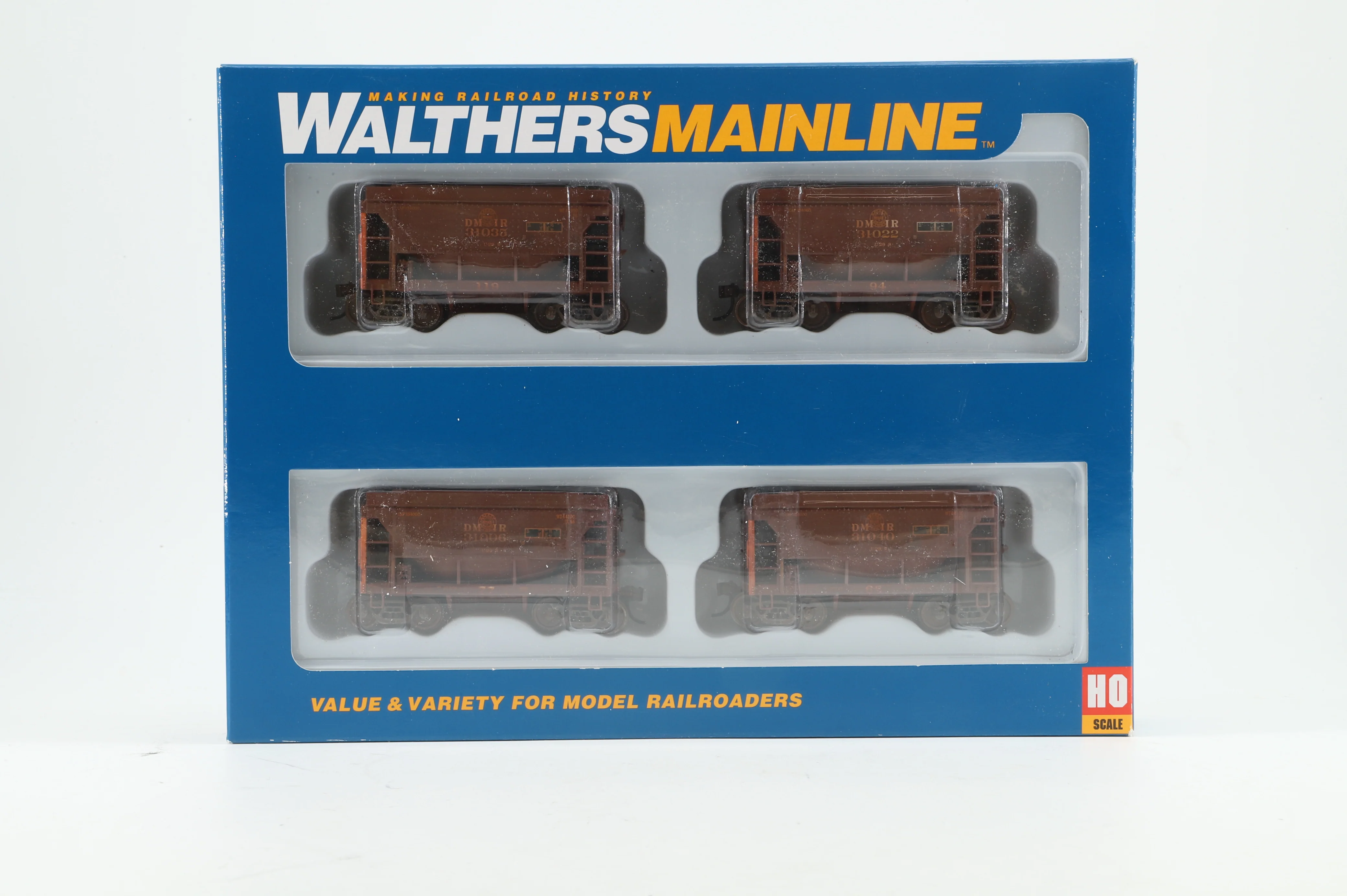 Walthers HO 910-58058 4-Pack of 24' MN Taconite Ore Cars in DMIR Livery - Pro-Weathered & Renumbered