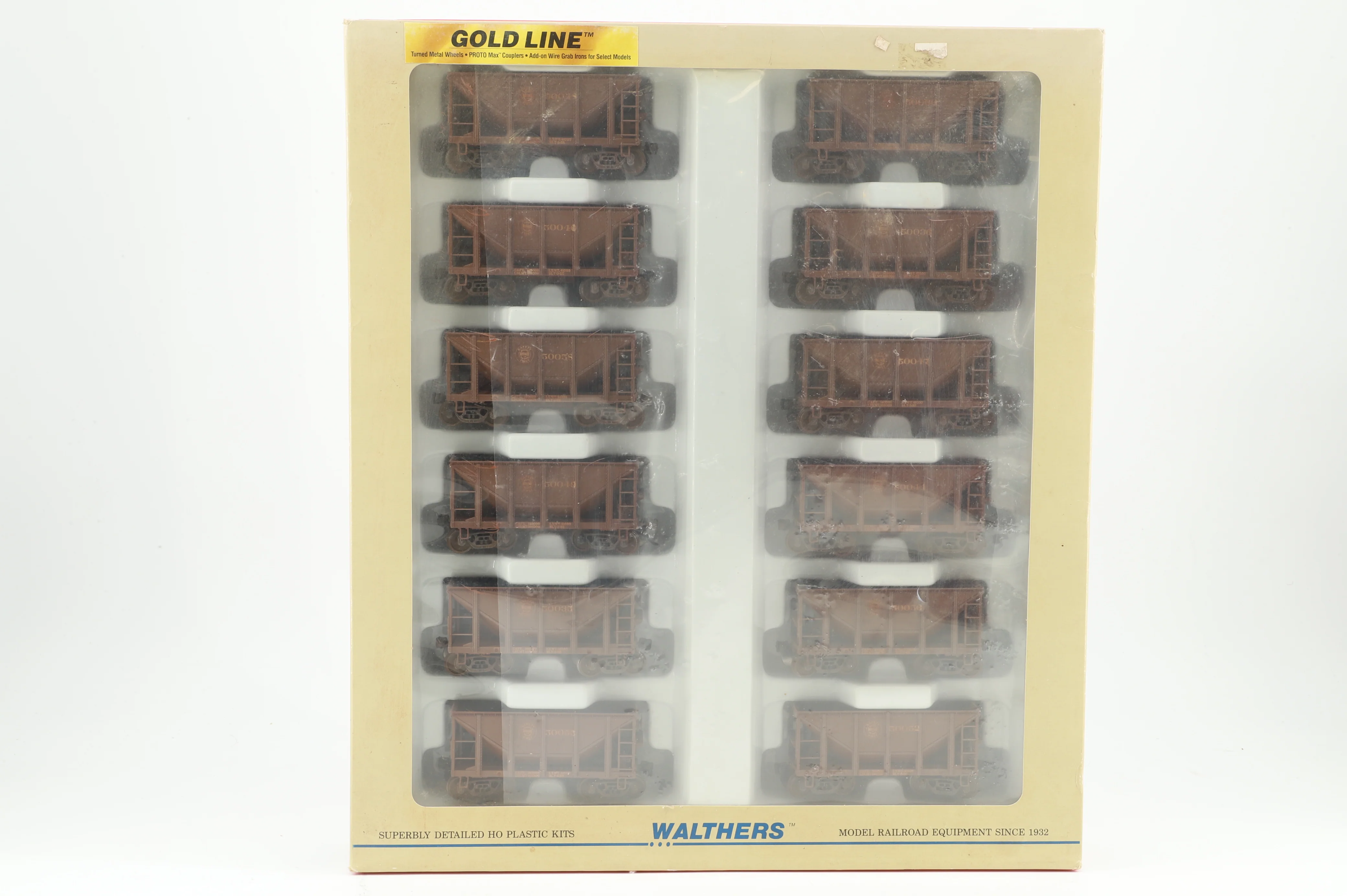 Walthers HO 932-40506 12-Pack of Michigan Ore Cars in DMIR Brown - Pro-Customised/Weathered - Image 3