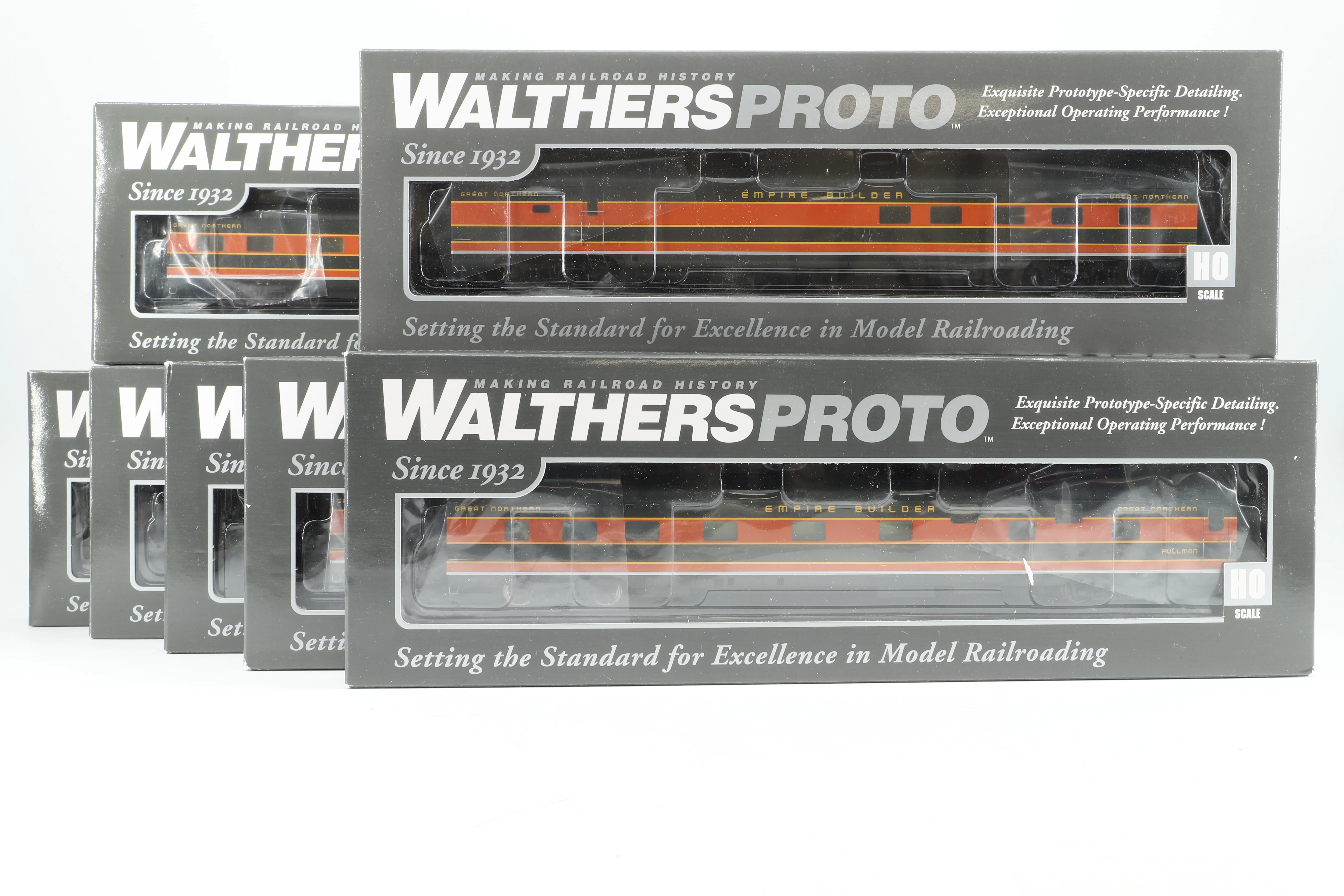 Walthers Proto HO Rake of 14 85' Great Northern Empire Builder (Lighted) Coaches, Inc. 920-9040, 9053, 9054, 9056, 9058 & 2 x 9055