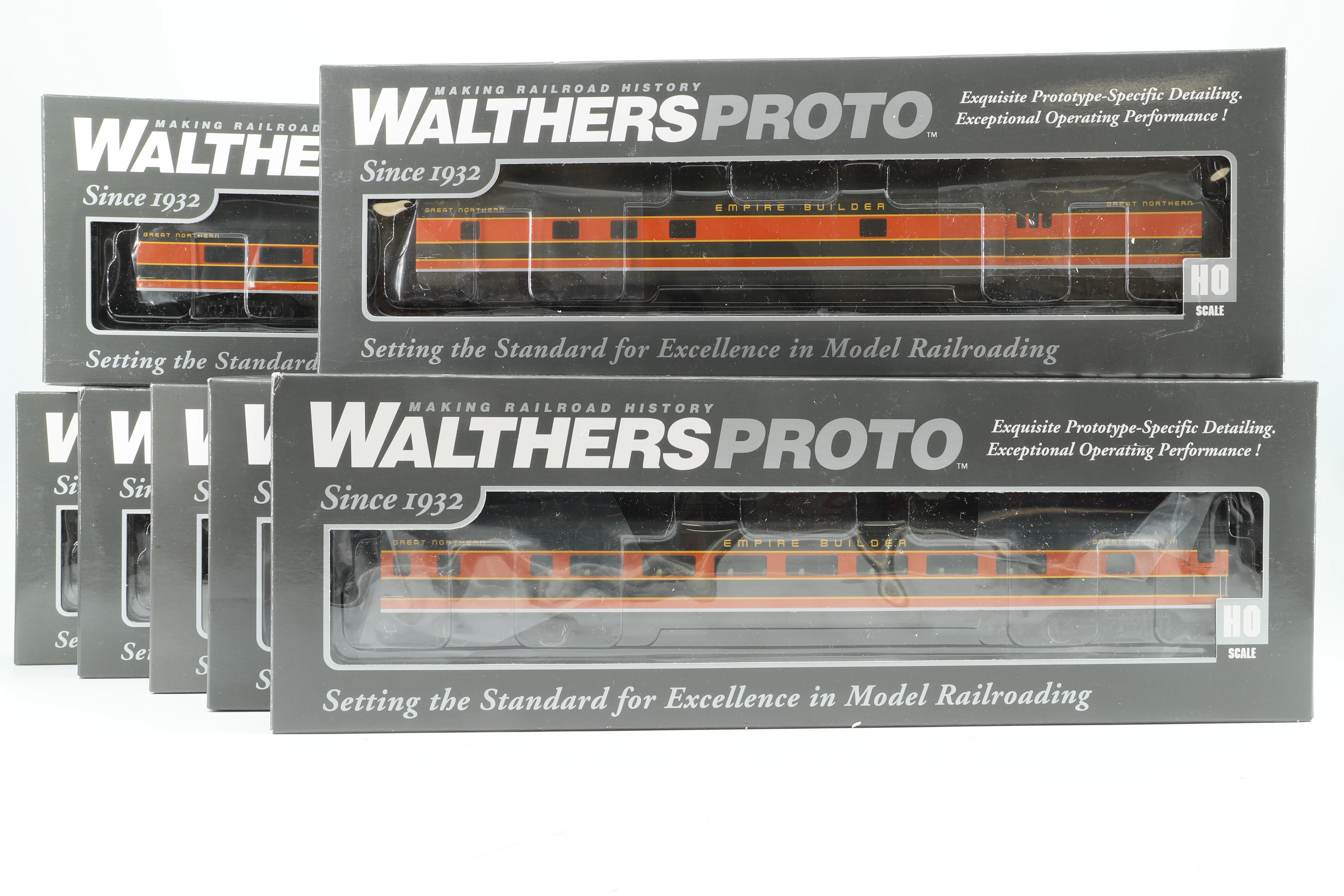 Walthers Proto HO Rake of 14 85' Great Northern Empire Builder (Lighted) Coaches, Inc. 920-9040, 9053, 9054, 9056, 9058 & 2 x 9055 - Image 2