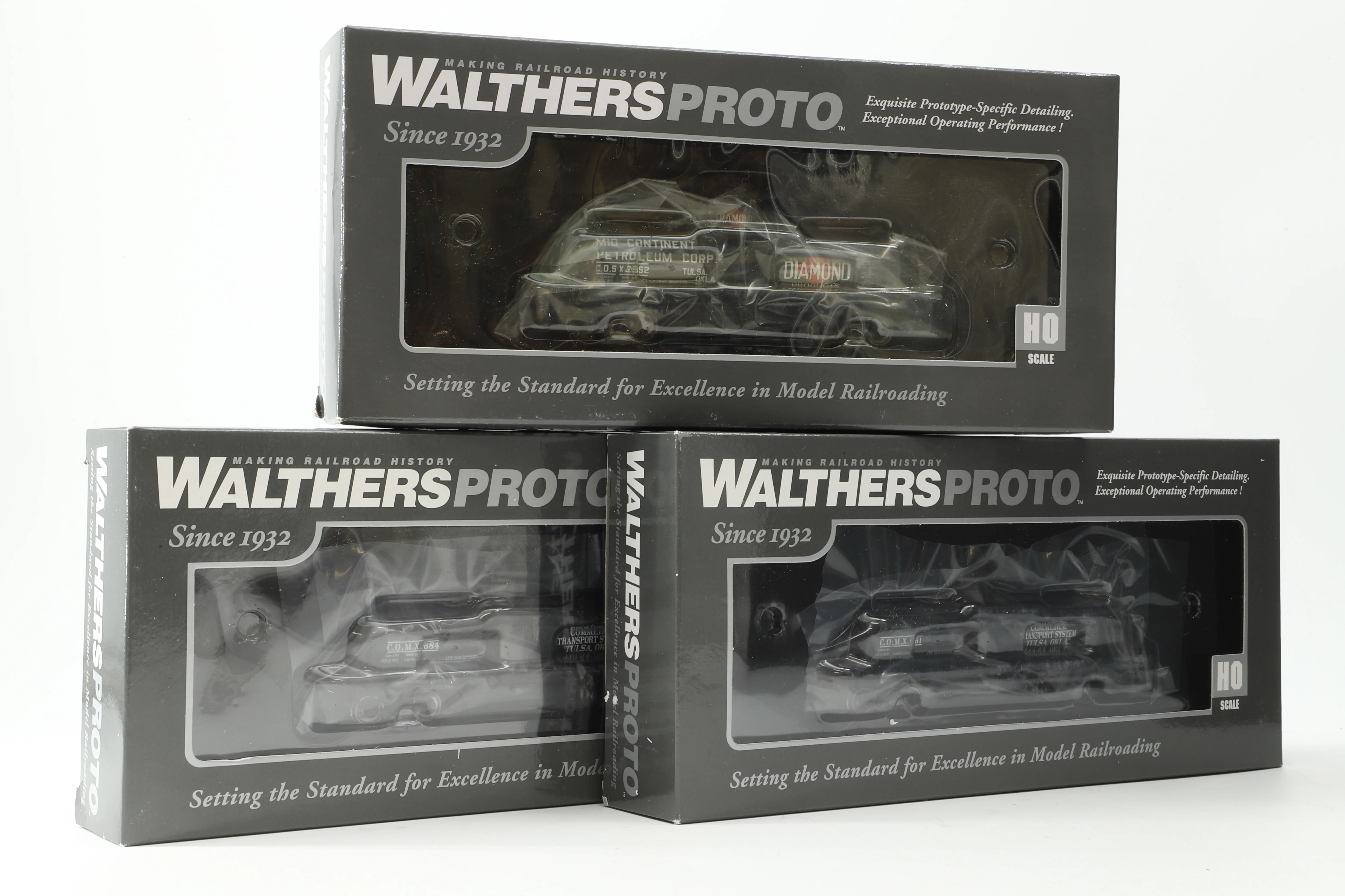 Walthers Proto Rake of 3 32' ACF 8,000 Gallon Insulated Tank Car in Assorted Petroleum Co. Liveries