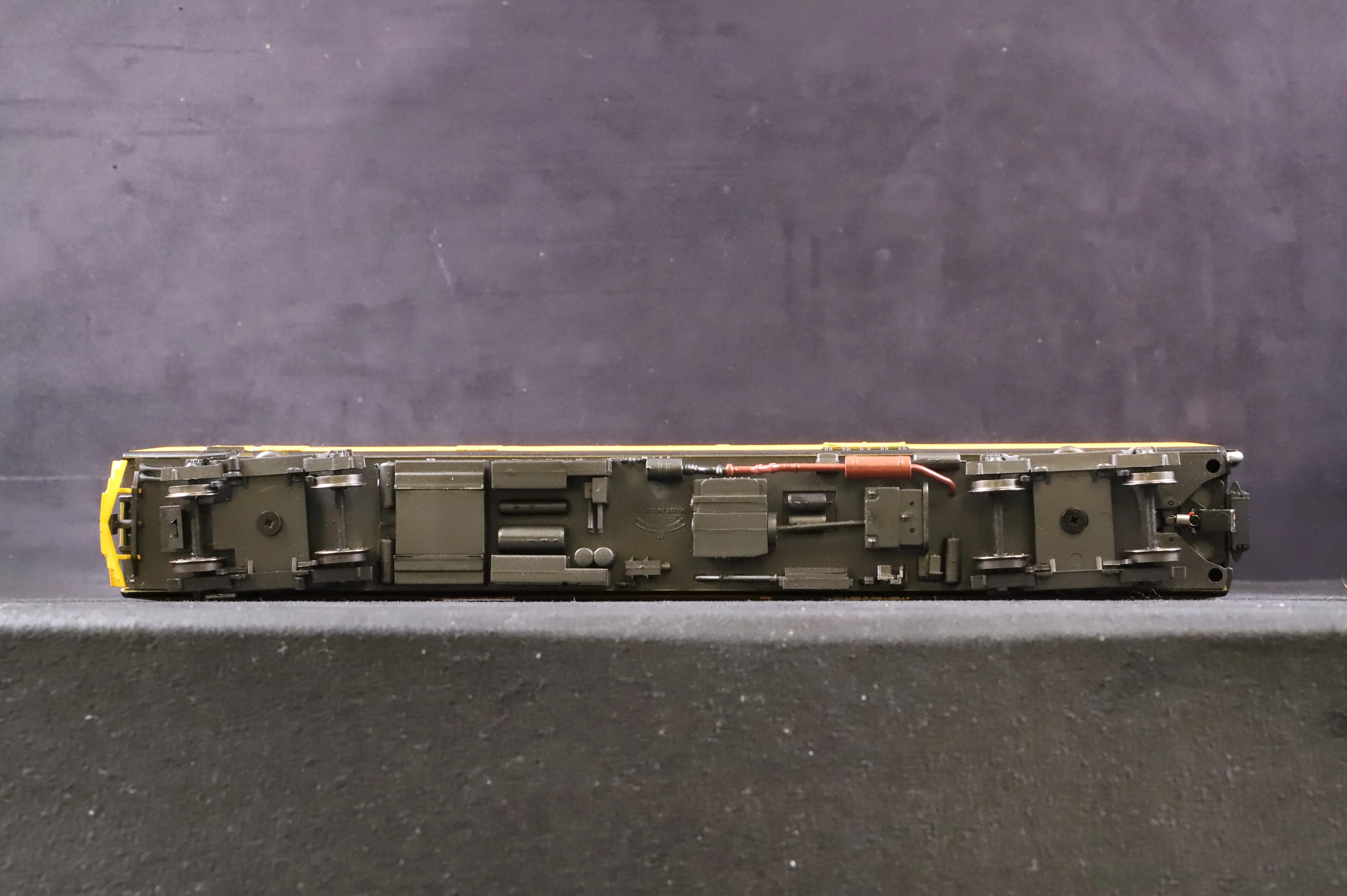 WORKSHOP Bachmann OO Class 950 2-Car DMU 950001 in Network Rail Yellow - Image 10