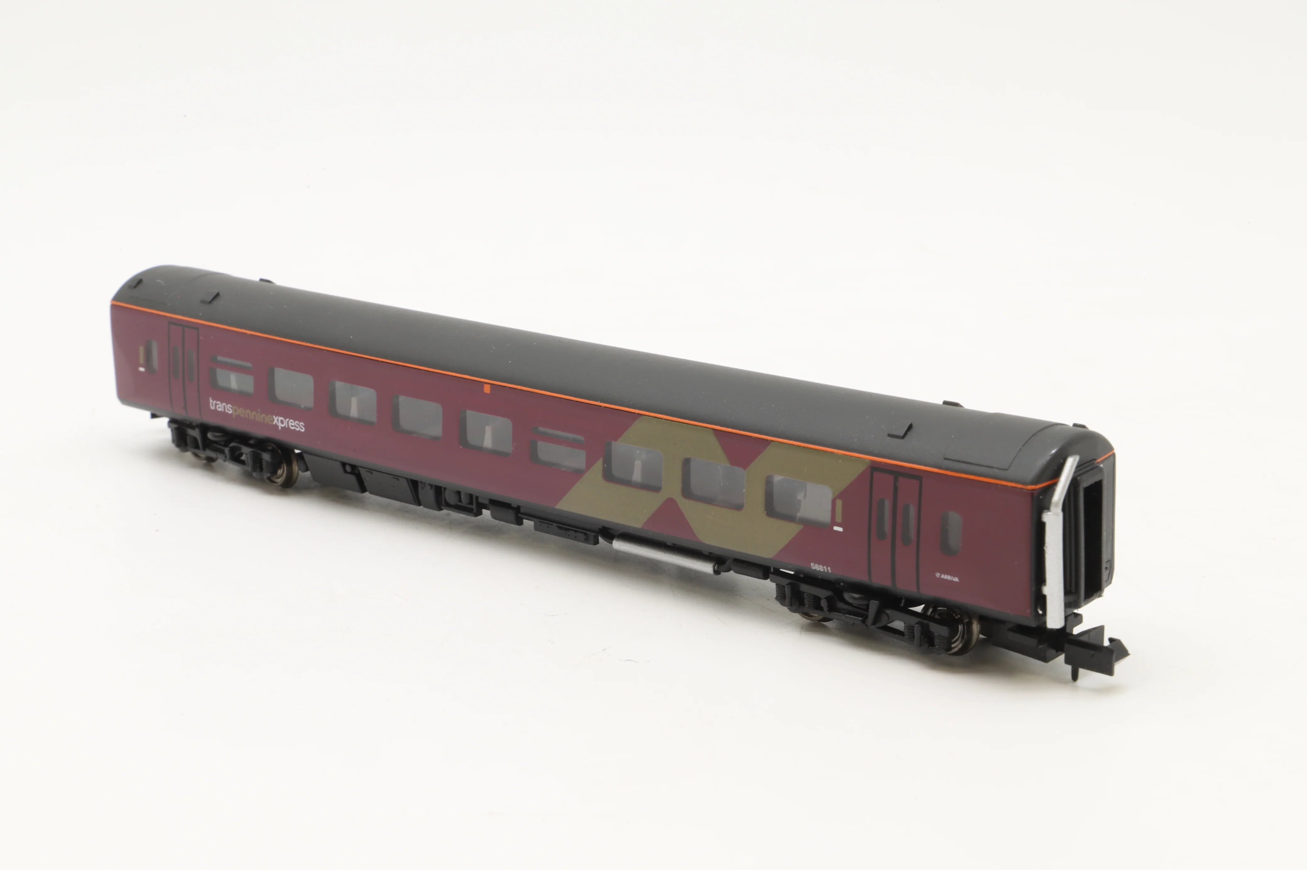 WORKSHOP Graham Farish N 371525 Class 158 3-Car DMU in Trans Pennine Express Livery - Image 6