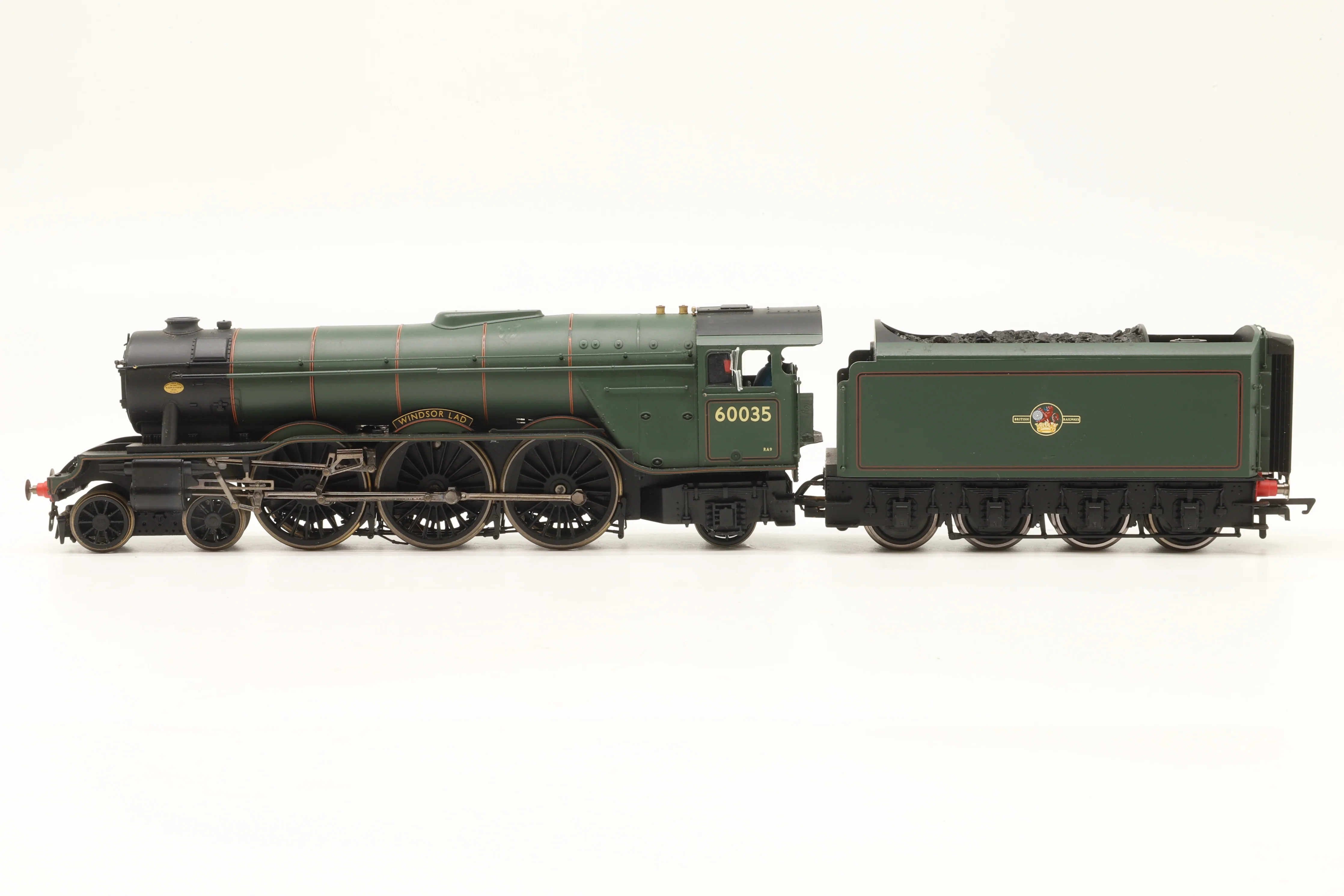 WORKSHOP Hornby OO R2341 Class A3 '60035' 'Windsor Lad' BR Lined Green E/C DCC Sound - Image 3