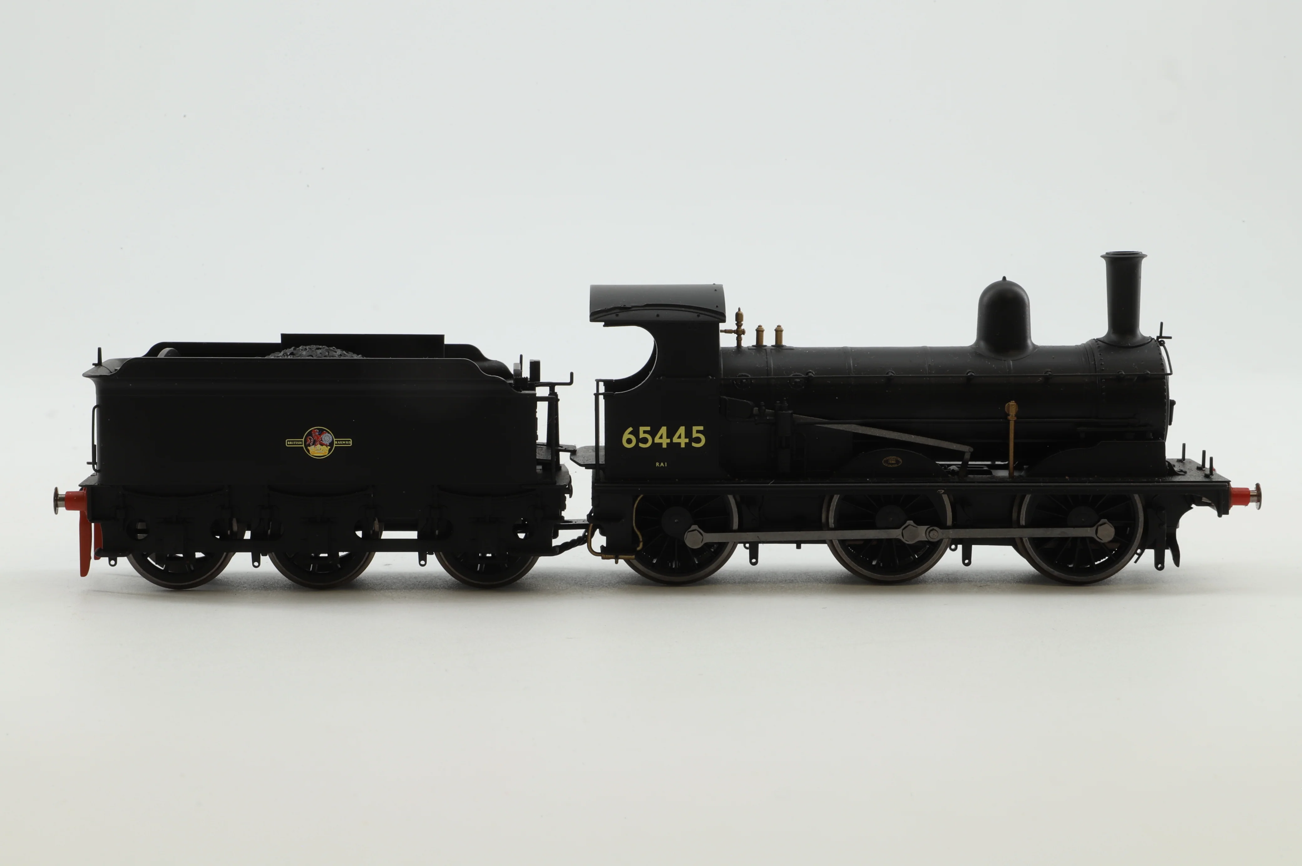 WORKSHOP Hornby OO R3232 Class J15 65445 in BR Black w/ Late Crests - Image 2